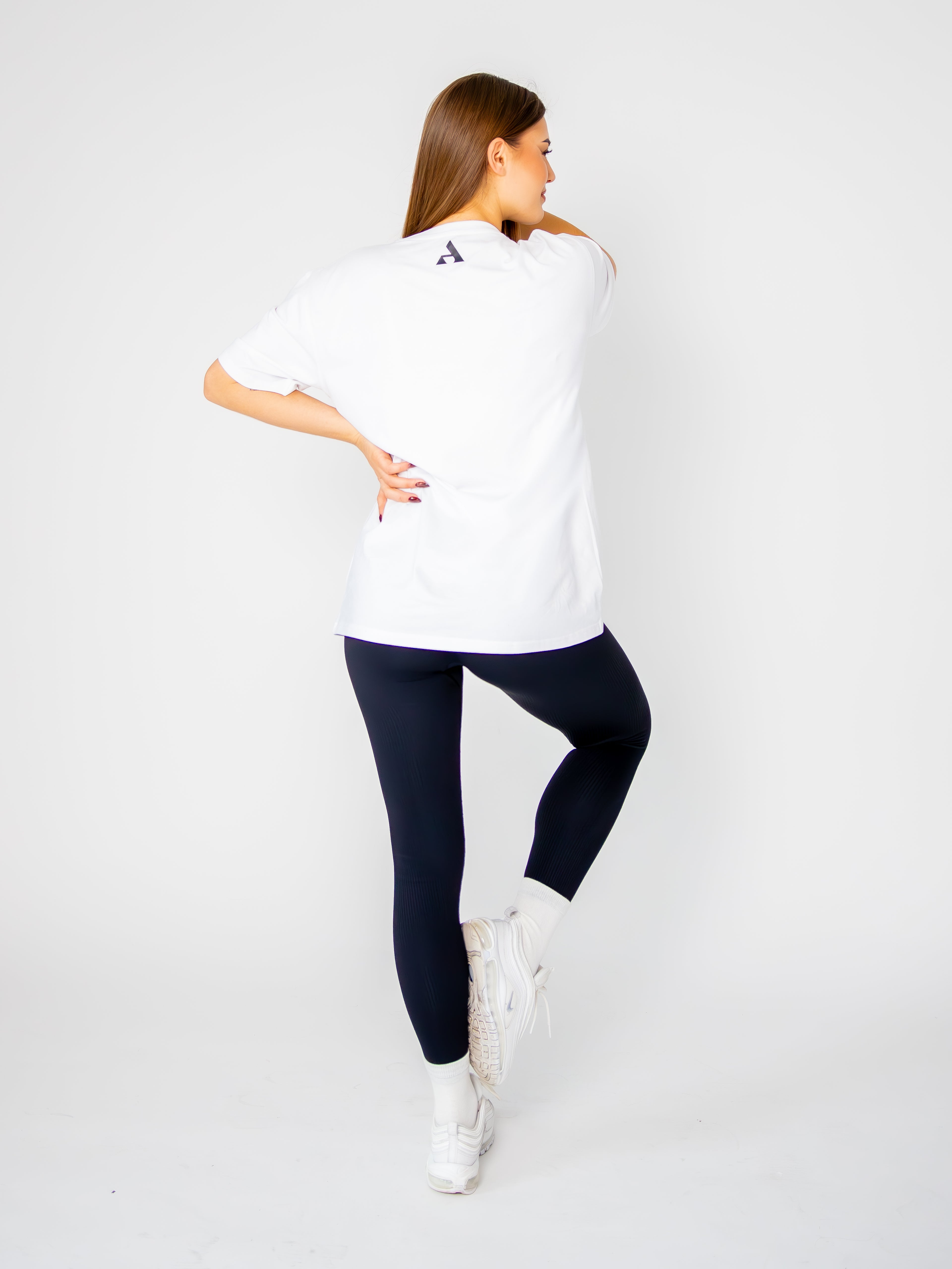 Essential T-shirt – Biała
