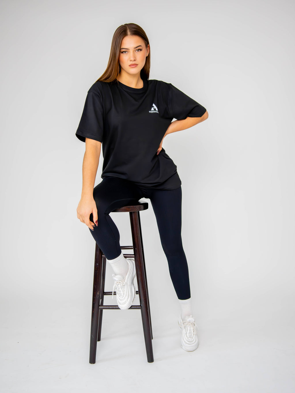 Essential T-shirt – Czarna