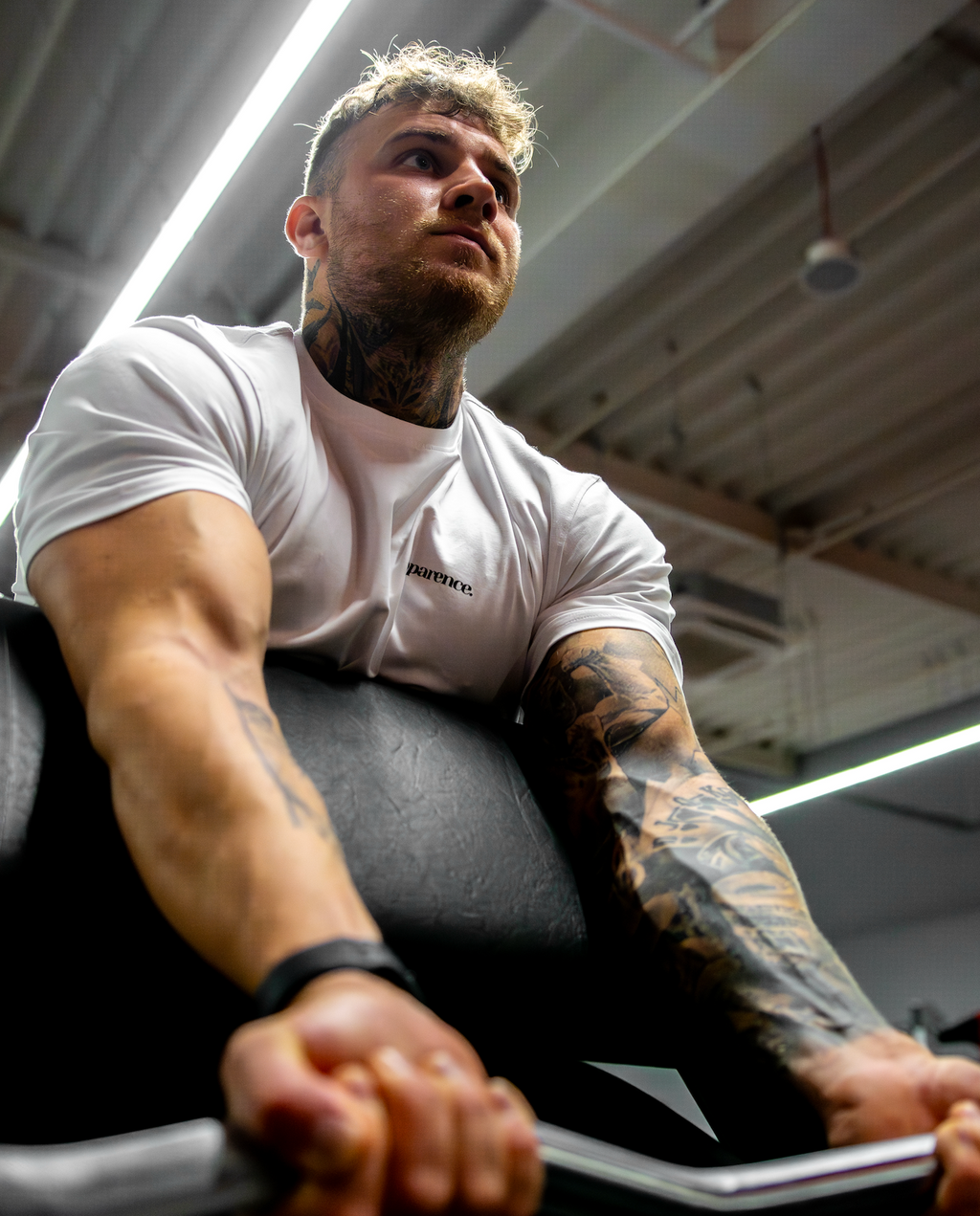 Essential T-shirt – Biała